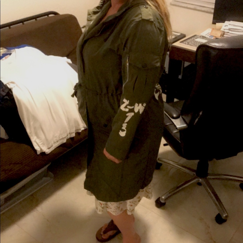 Light Jacket - Picture 9 of 9